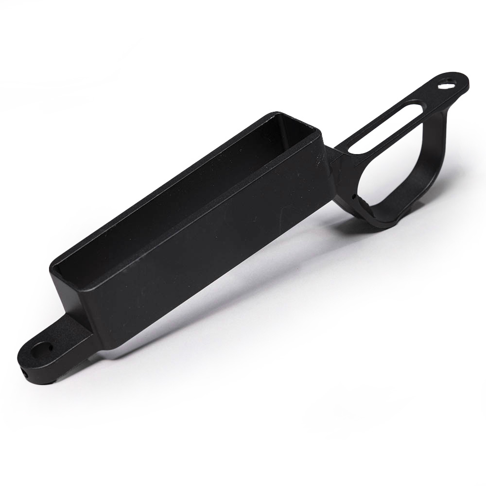 bottom-metal-la-dbm-hunter-01